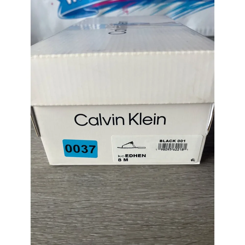 Calvin Klein EDHEN (Size W8)